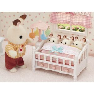 Sylvanian FamiliesCrib with Mobile 2021