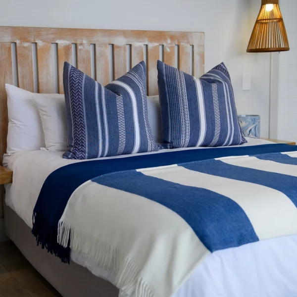 Haven & Earth Melody Mariner Throw Haven & Earth Melody Mariner Throw - Midnight / Natural
