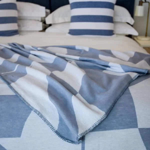 Haven & Earth Amanda Cotton Shapes Throw Haven & Earth Amanda Cotton Shapes Throw - Overcast Sky/White