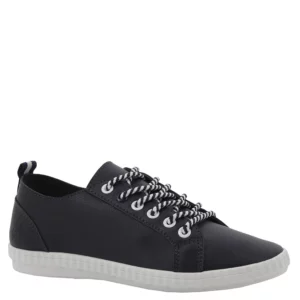 Soft Style Munuela Lace-Up Sneaker